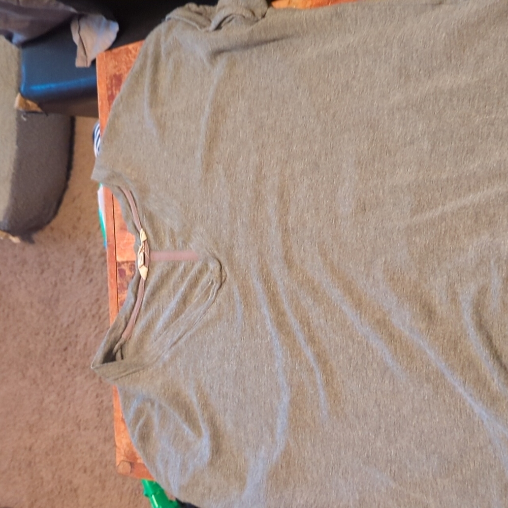 Gray shirt